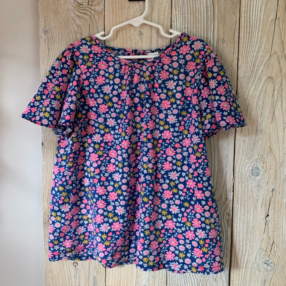 Carter’s Kid top. Size: 10.